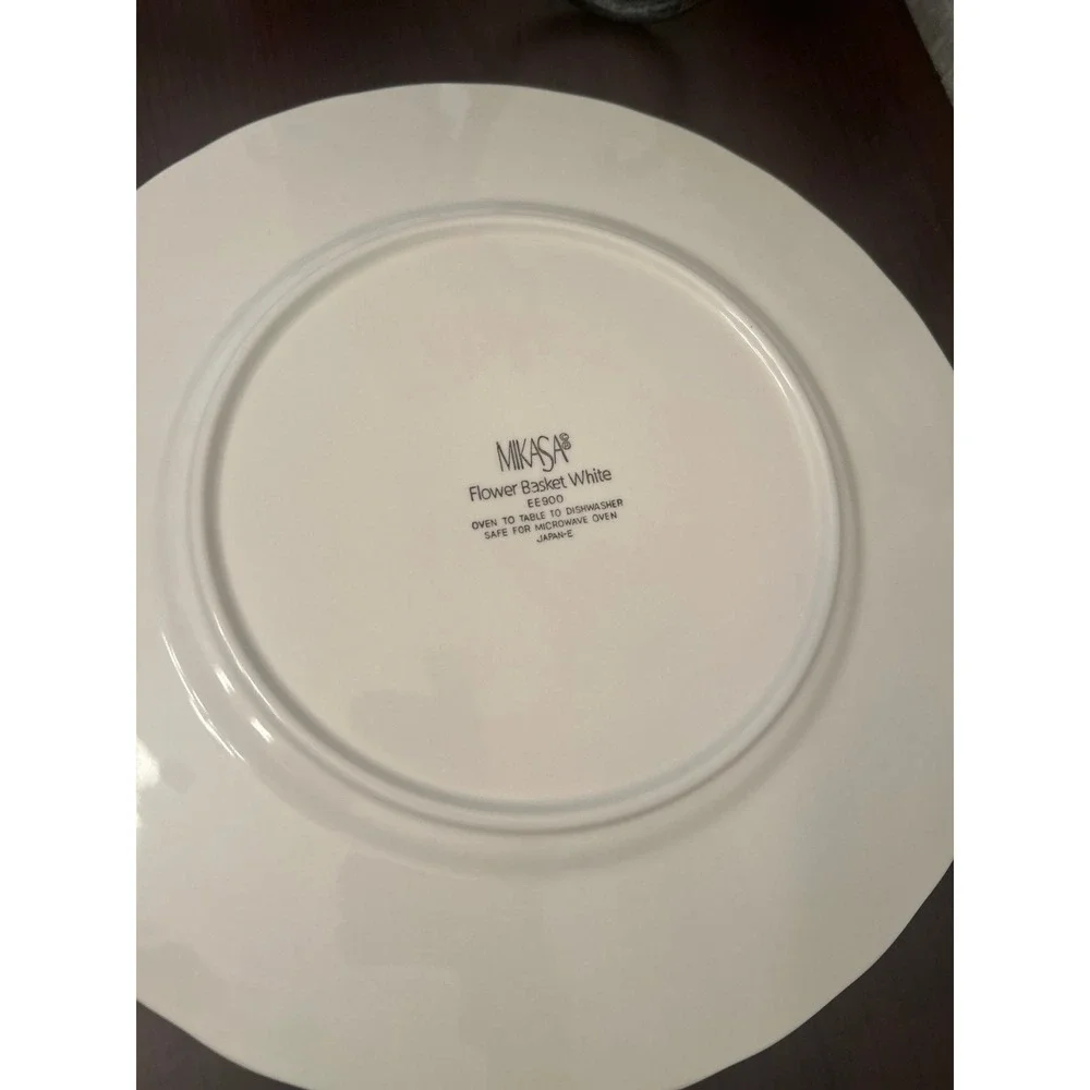 Mikasa Flower Basket White 12